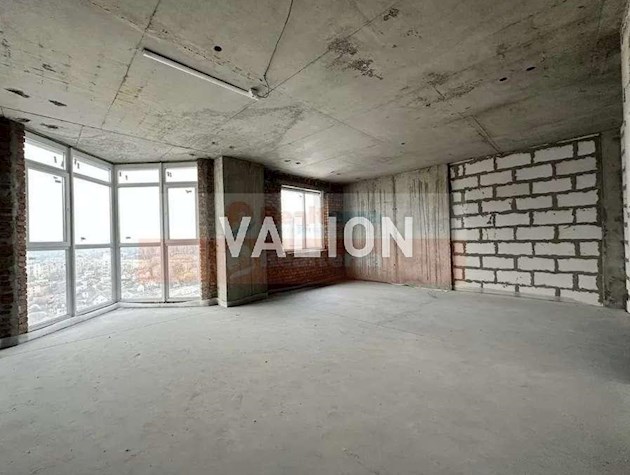 Продаж 2-кімнатної квартири на вул. Верхогляду (Драгомирова), 14а