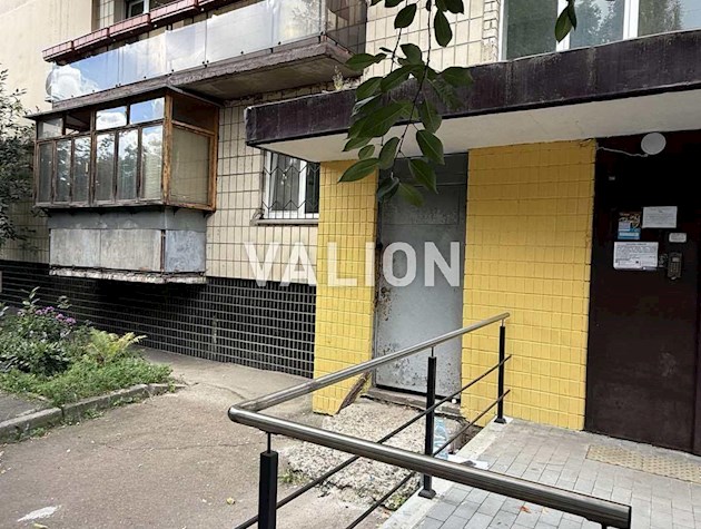 Продажа 4-комнатной квартиры по ул.Зеленого Клина (Уссурийская), 1/9