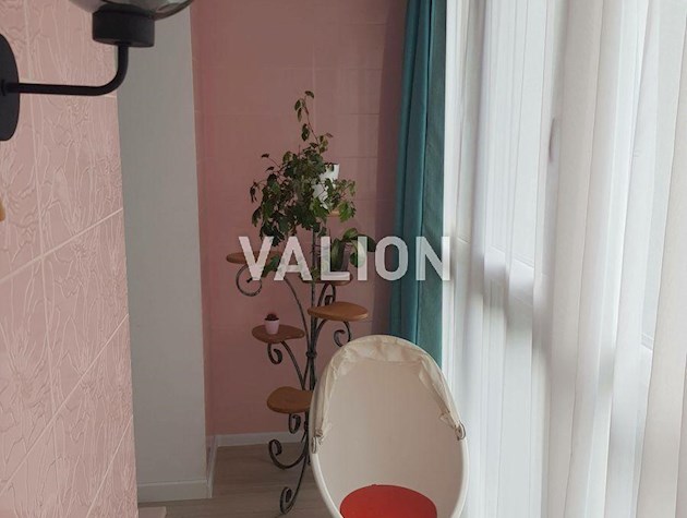 Продажа 4-комнатной квартиры по ул.Зеленого Клина (Уссурийская), 1/9