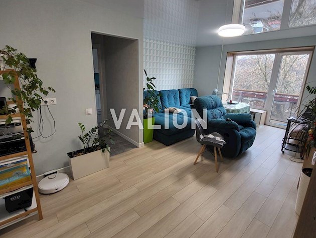 Продажа 4-комнатной квартиры по ул.Зеленого Клина (Уссурийская), 1/9