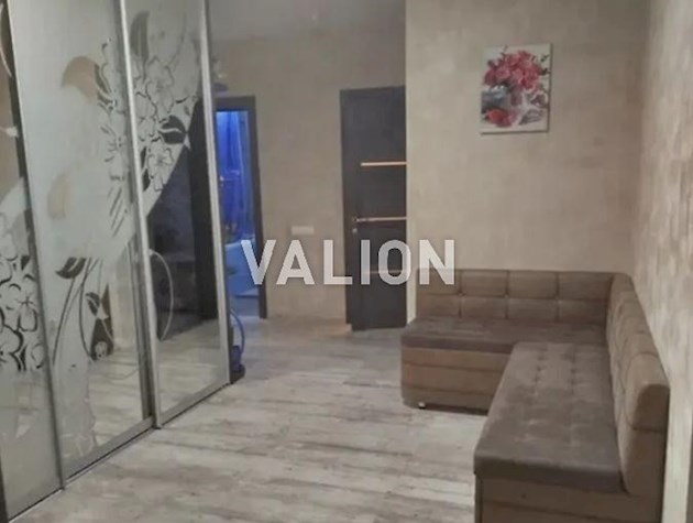 Продажа 3-комнатной квартиры с ремонтом. Парковые Озера, Воскресенская, 18