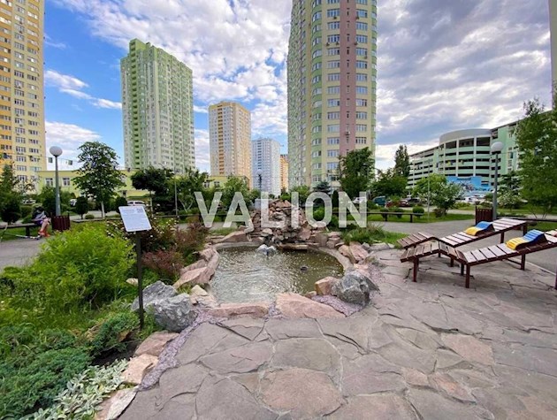 Продажа 3-комнатной квартиры с ремонтом. Парковые Озера, Воскресенская, 18