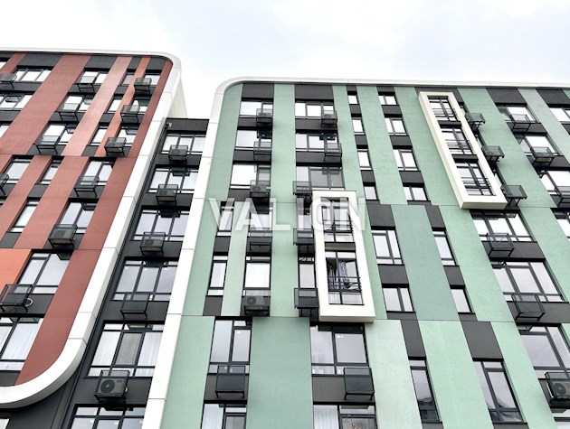 Продажа: 1-комнатная квартира 42.2м2 c новым ремонтом на 4эт./8 в ЖК Respublika