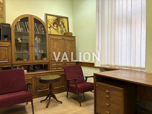 Продається 2-кімнатна квартира в самому центрі Києва – Шевченківський район, вул. Бульварно-Кудрявська 9