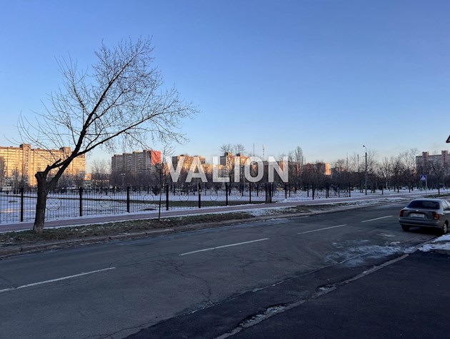 Продажа 2 ком. квартиры ул.Николаева 13а(Троещина)