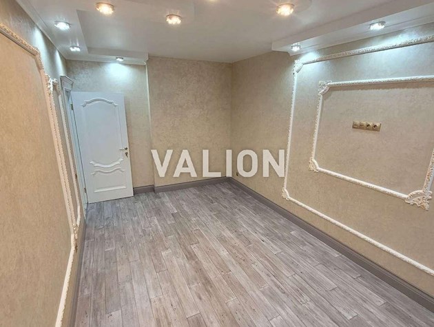 Продаж 3-к квартири вул. Миколи Закревського 95в