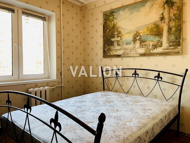 Продажа 3-комнатная квартира по ул. Плеханова 6, Левобережка.