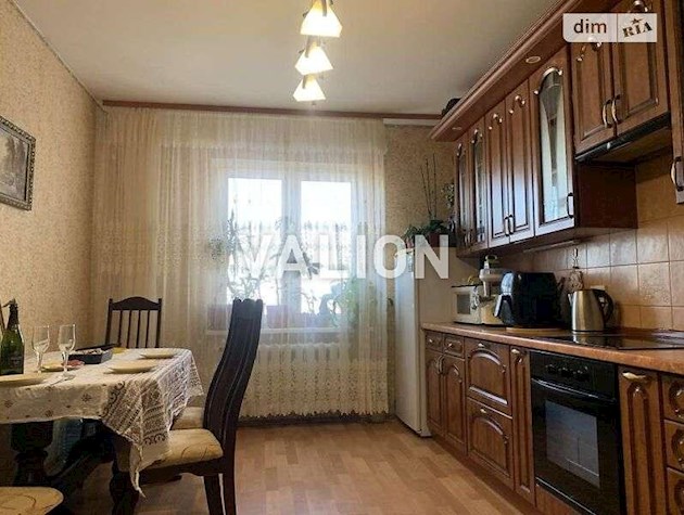 Продается 3-х квартира ул. Милославская 4, Троещина