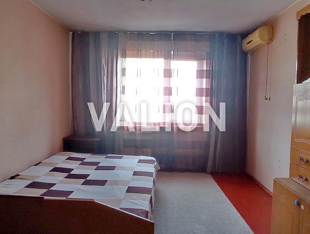 Продается 3- ком. квартира в Шевченковском районе, ул. Печенежская 9.