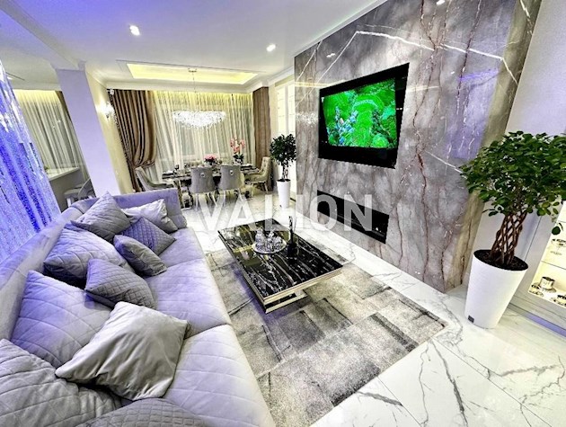 Продам 3-х комнатную квартиру (2 санузла) с дизайнерским VIP ремонтом в ЖК бизнес класса Лазурный Блюз