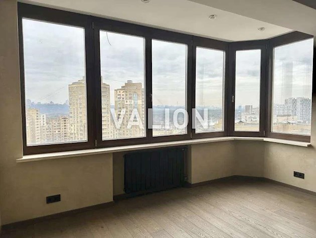 Продаж 4-кімнатної дворівневої квартири по вул. Микільсько-Слобідська, 2б