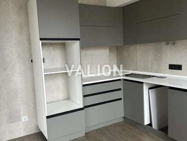 Продаж 4-кімнатної дворівневої квартири по вул. Микільсько-Слобідська, 2б