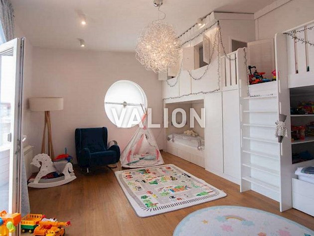 Продажа двухуровневой 4-комнатной квартиры по ул.Рудницкого Степана (Вильямса), 3а ЖК Лико-Град 3