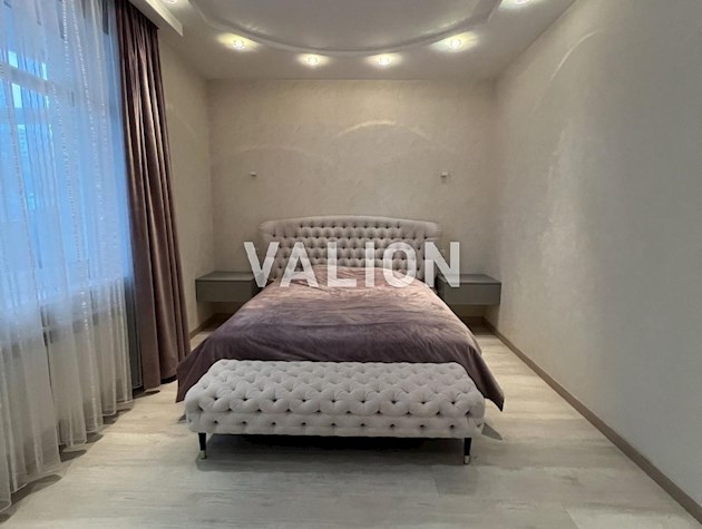 Продам 3к квартиру с ремонтом в ЖК Времена Года метро Вокзальная