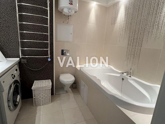 Продам 3к квартиру с ремонтом в ЖК Времена Года метро Вокзальная