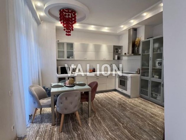 Продам 3к квартиру с ремонтом в ЖК Времена Года метро Вокзальная