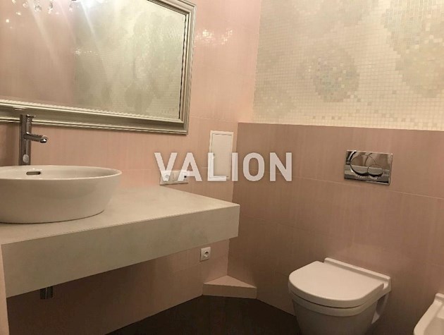 4 комнатная квартира, площадь 142 кв.м., ЖК Корона, Княжий Затон, 21