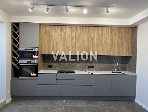 4 комнатная квартира, площадь 142 кв.м., ЖК Корона, Княжий Затон, 21