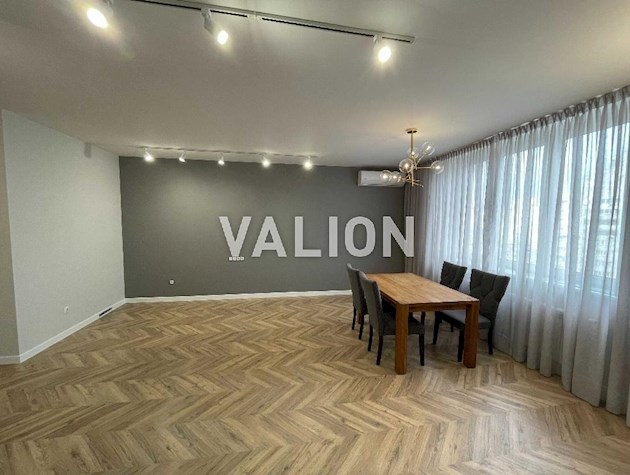 4 комнатная квартира, площадь 142 кв.м., ЖК Корона, Княжий Затон, 21