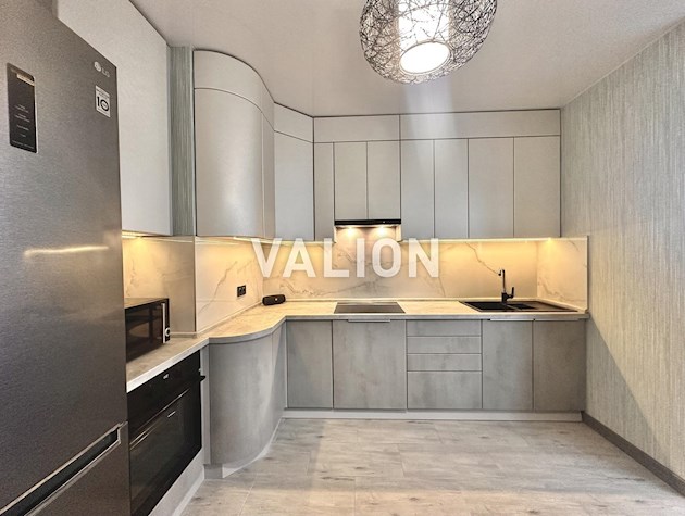 Продам 2к квартиру з ремонтом у ЖК Відрадний 2 по вул. Скакуна