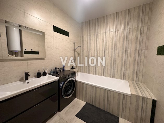 Продам 2к квартиру з ремонтом у ЖК Відрадний 2 по вул. Скакуна