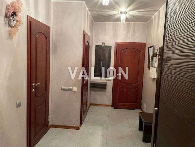 Продажа 4 комнатной квартиры ЖК Корона