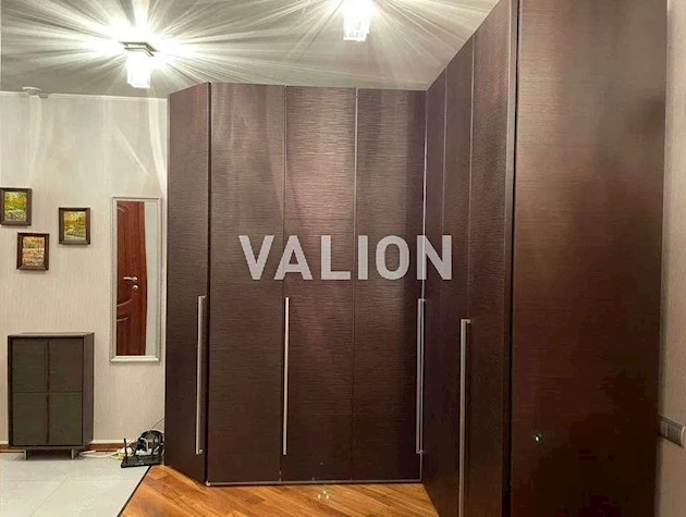 Продажа 4 комнатной квартиры ЖК Корона