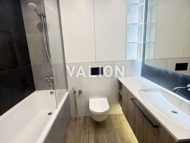 Продаж 3-к квартири вул. Радистів 40г