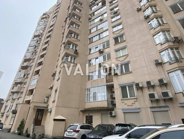 Продаж 4-кімнатної квартири по вул. Липківського, 18, метро Вокзальна