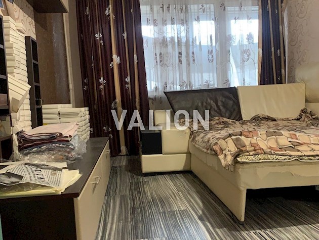 Продам 3 комнатную квартиру возле НАУ, пр-т Любомира Гузара 14а