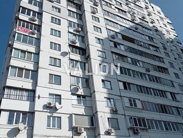 Продаж 3-к квартири вул. Ревуцького 29а