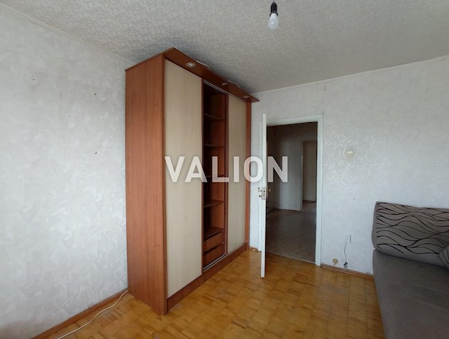 Продаж 3-к квартири вул. Ревуцького 29а