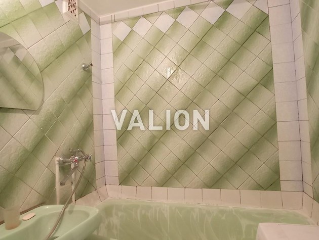 Продаж 3-к квартири вул. Ревуцького 29а