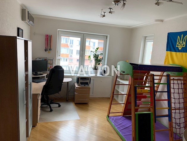 Продажа 3-к квартиры Феодосийский пер.14а Голосеевский район