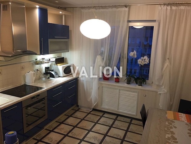 Продажа 3-к квартиры Феодосийский пер.14а Голосеевский район