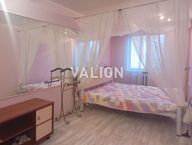 Продається 3-кімнатна квартира по вул. Щусєва 40, 3 хвилини до метро Сирець