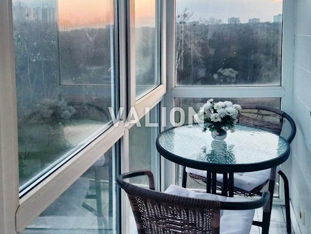 Продається 3-кімнатна квартира по вул. Щусєва 40, 3 хвилини до метро Сирець