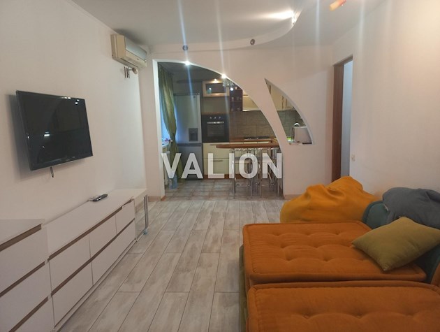 Продається 3-кімнатна квартира по вул. Щусєва 40, 3 хвилини до метро Сирець