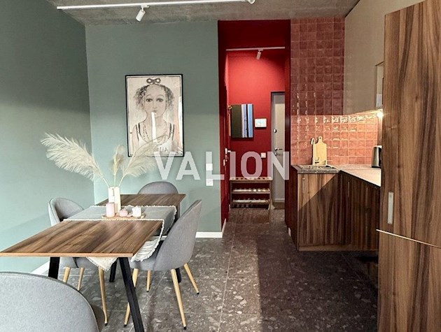 Продажа квартиры-студии на Подоле, ЖК 044, ул. Кирилловская 37