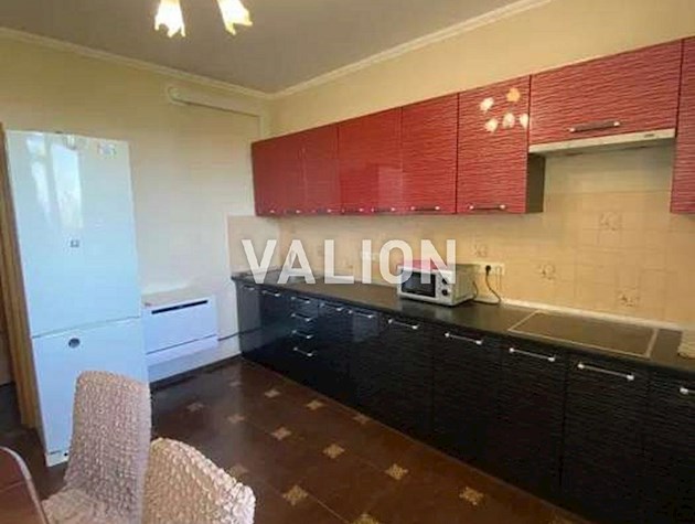 Продаж 2-кімнатної квартири на просп. Науки, 69