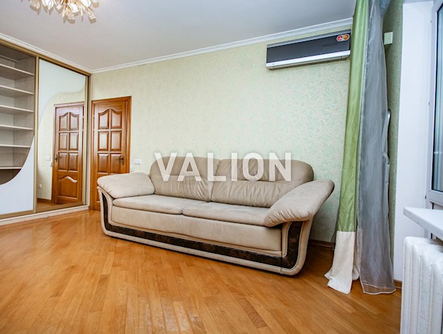 Продается 3-х комнатная квартира, в Деснянском районе, Троещина, ул. Лесковская 24