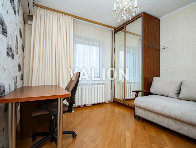 Продается 3-х комнатная квартира, в Деснянском районе, Троещина, ул. Лесковская 24