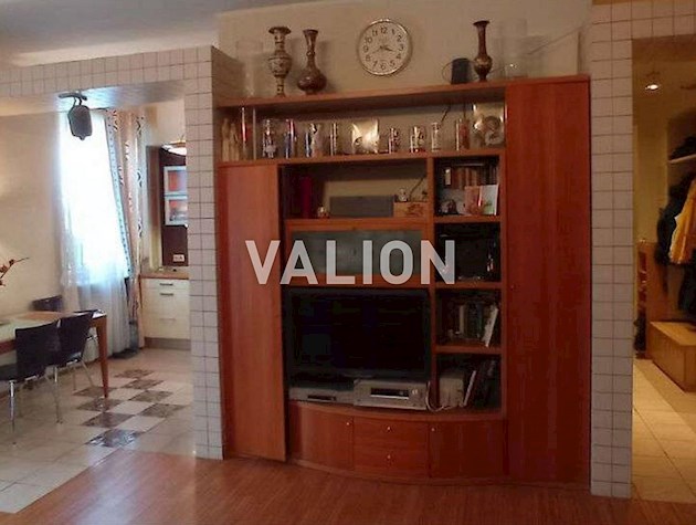 Продажа 3-комнатной квартиры на ул. Павла Загребельного, 28