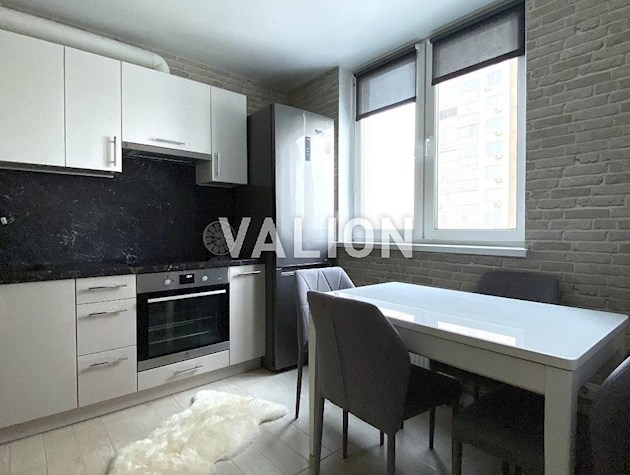 Продажа. Без комиссии. 2-ком. квартира. єОселя. ул. Крушельницкой, 15