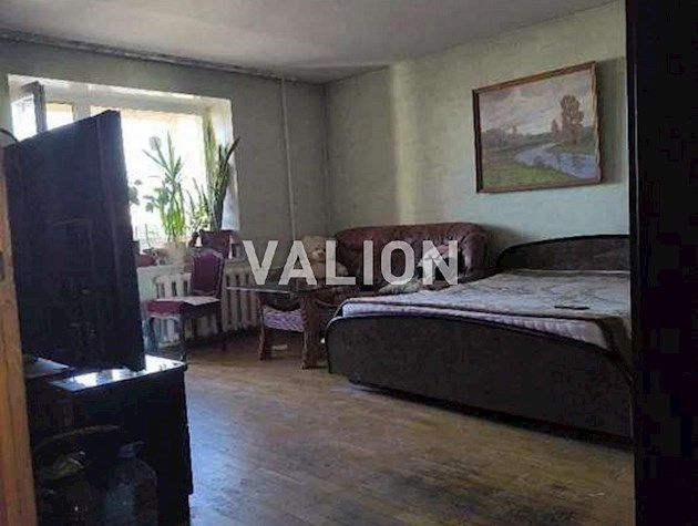 Продажа 4-комнатной квартиры на ул. Дачная, 53.