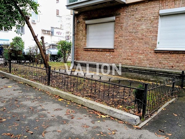 Продажа 2-комнатной квартиры на бульваре Леси Украинки,15