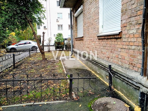 Продажа 2-комнатной квартиры на бульваре Леси Украинки,15