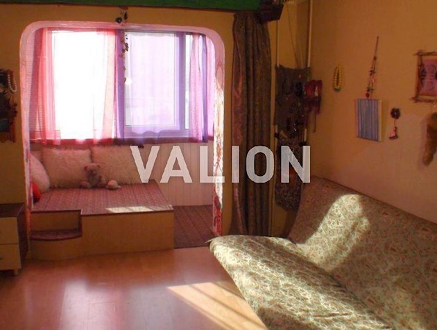 Продажа 4-х комнатной квартиры с ремонтом, ул. Кошица 9, метро Позняки