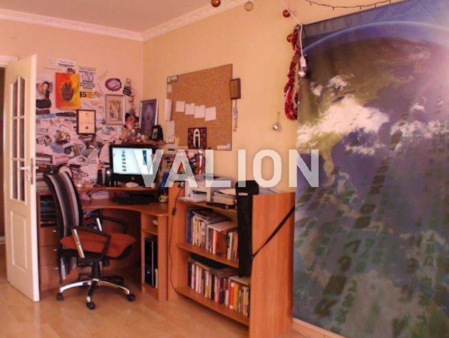 Продажа 4-х комнатной квартиры с ремонтом, ул. Кошица 9, метро Позняки