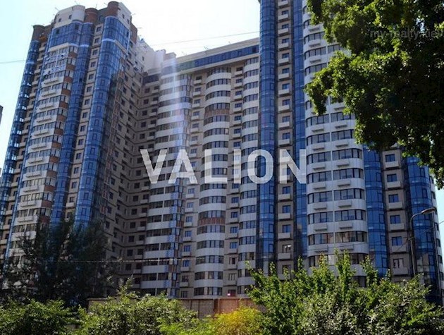 Продам 3-к квартиру в ЖК Новопечерський двірДрагомірова 2а